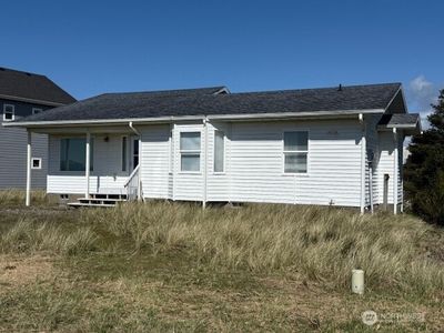 1410 N Jetty Avenue SW, Ocean Shores, WA, 98569