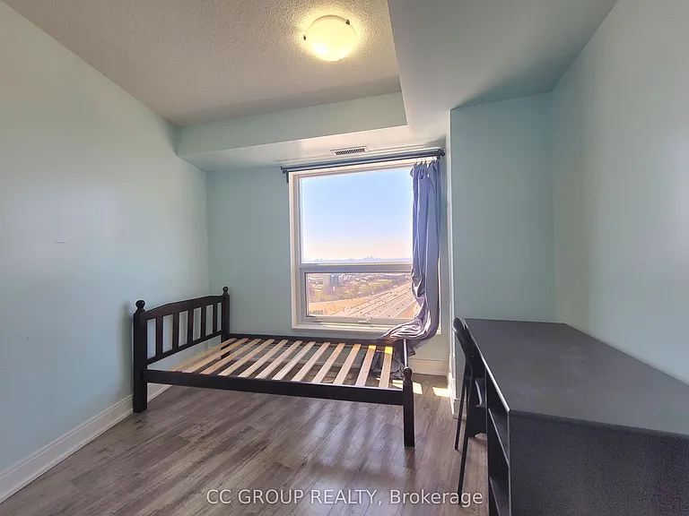 125 Village Green Sq #3405 — Photo 13