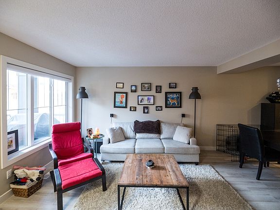 4th image of 1005 Graydon Hill Blvd SW