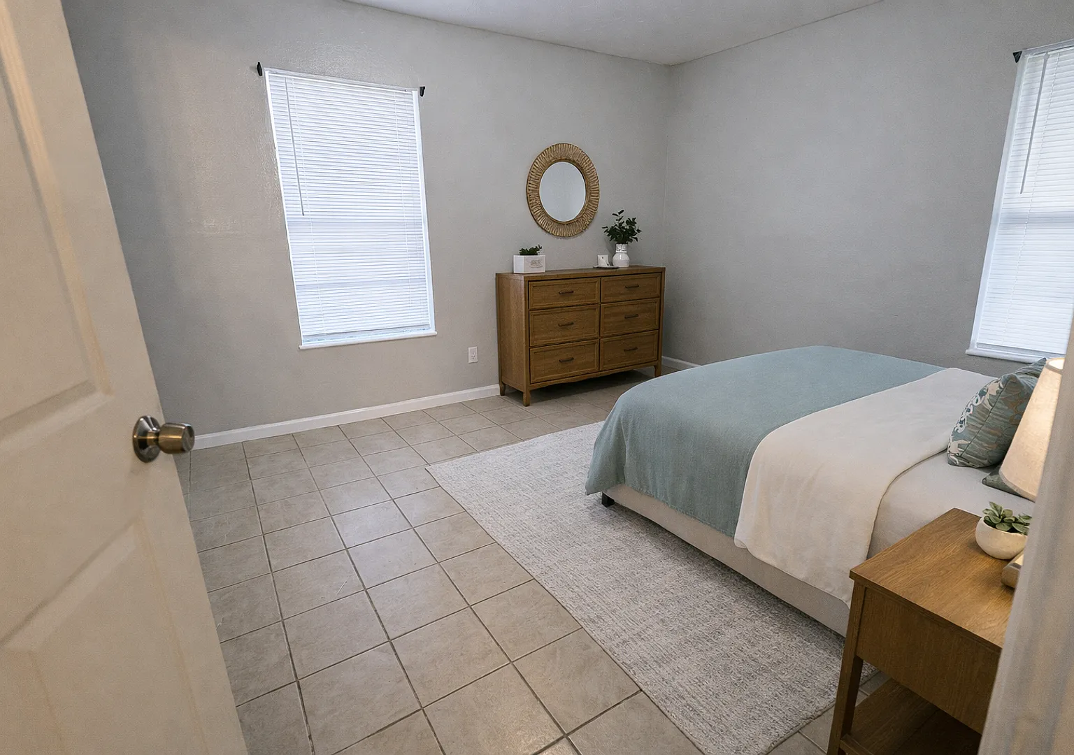 Phoenix Apartments — Photo 2