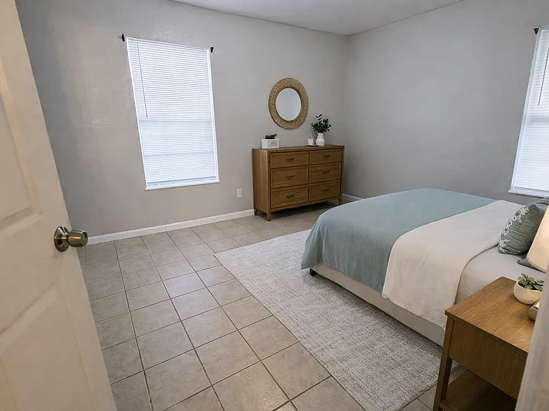 Phoenix Apartments — Photo 24