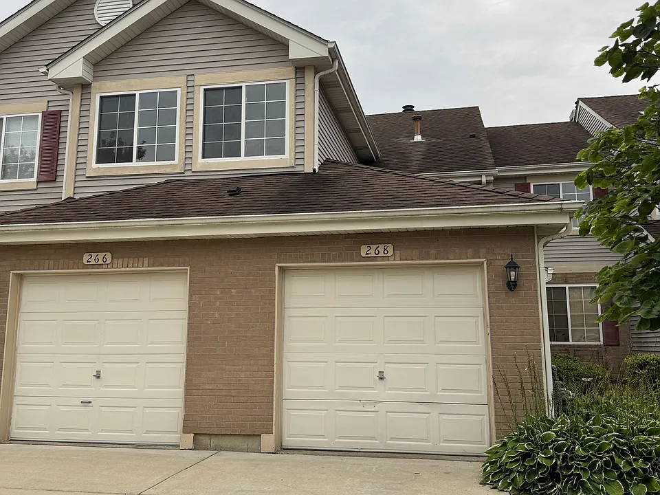 268 Camel Bend Ct #4