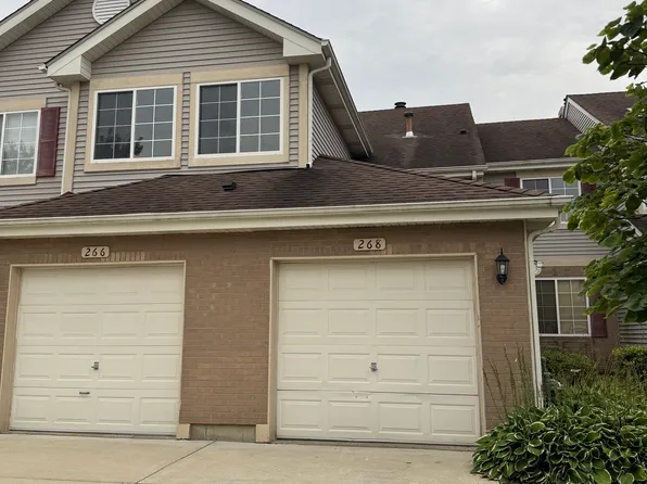 268 Camel Bend Ct #4, Schaumburg, IL 60194