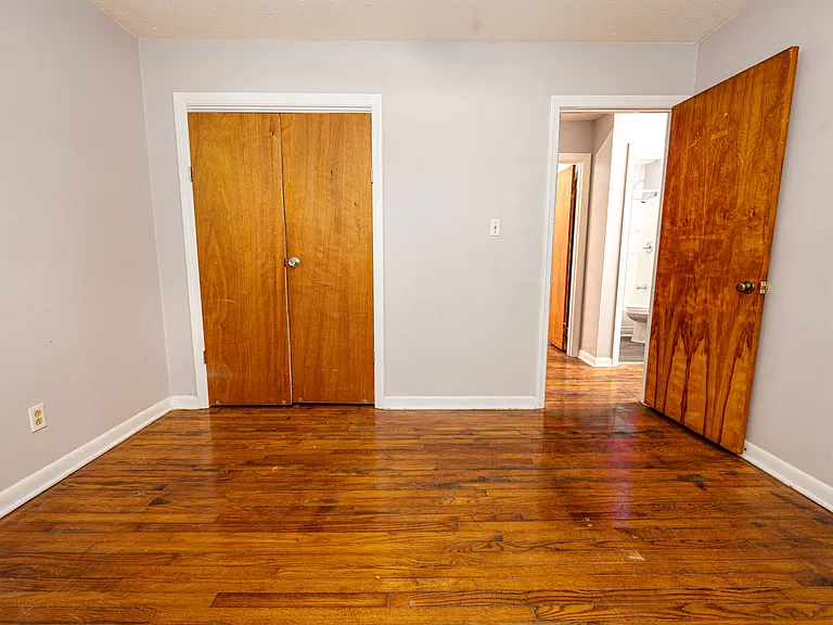 3021 Madison Ave — Photo 9