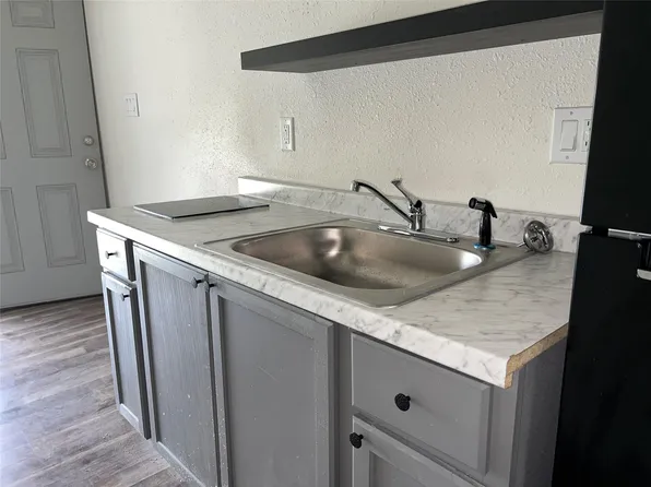 201 Eastwood St, Houston, TX