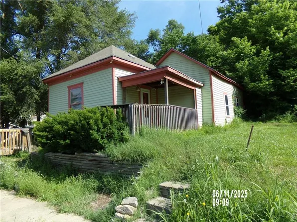 408 E Excelsior St, Excelsior Springs, MO 64024