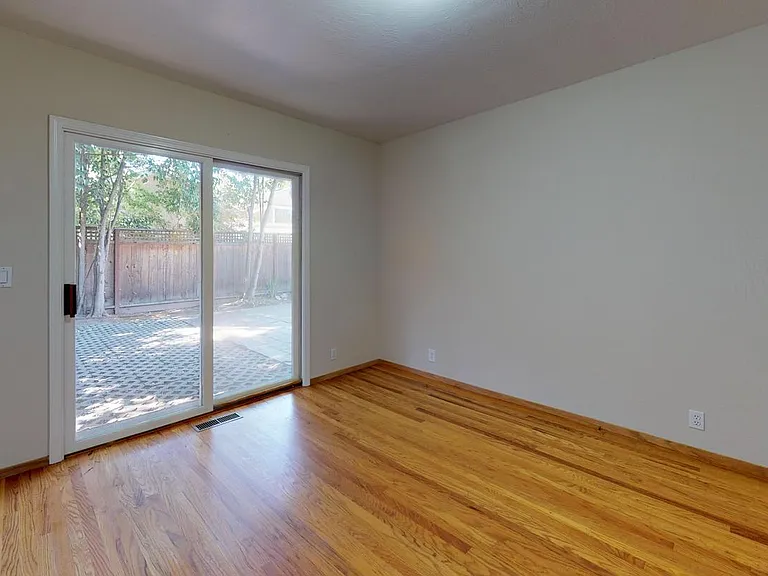 663 Newell Rd — Photo 9