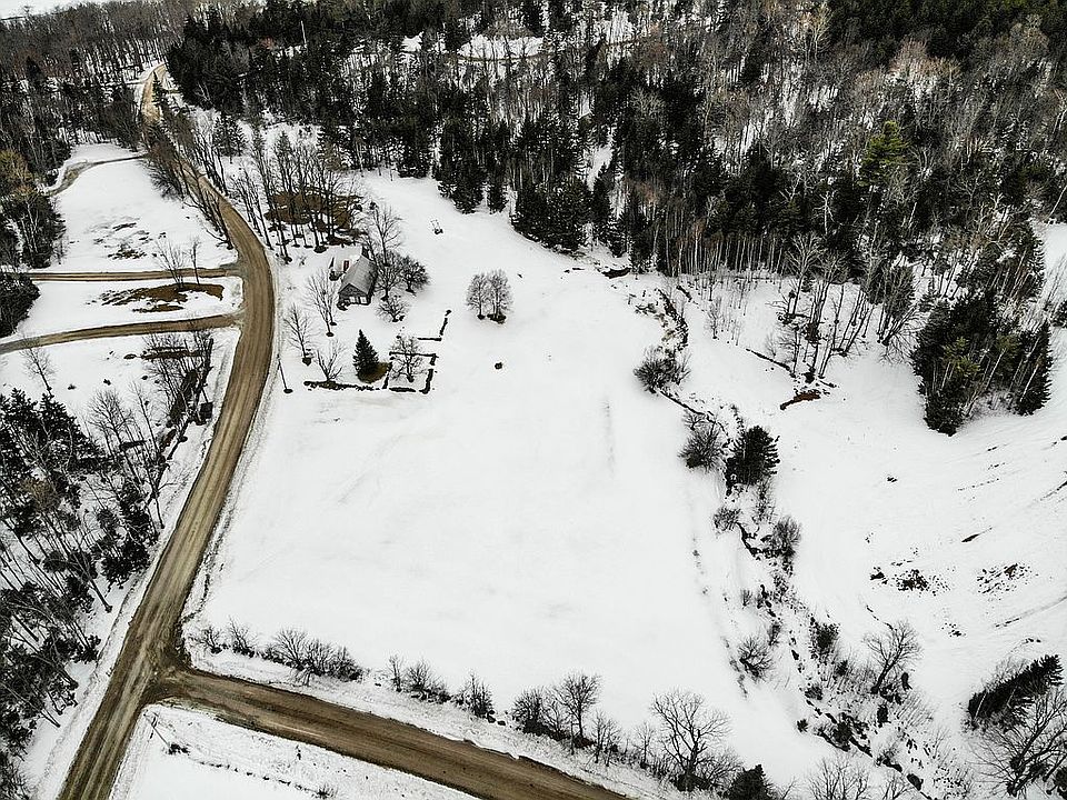 2nd image of 1917 Lynds Hill Rd