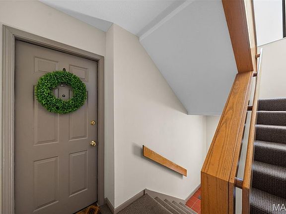 4th image of 5571 Waterman Blvd APT D