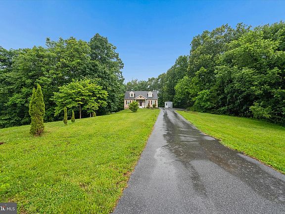 3rd image of 16300 Kaiser Ct