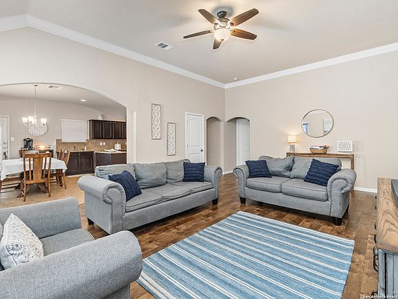 4th image of 2829 MISTYWOOD LN