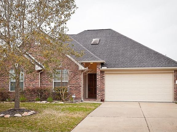 3rd image of 1430 Sand Lake Ln