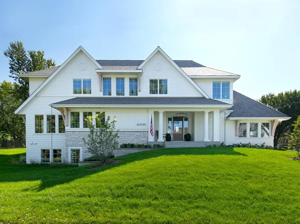 20035 Lakeview Ave, Excelsior, MN 55331