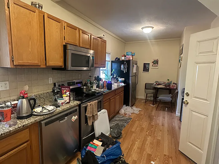 1105 Cambridge St #3 — Photo 28