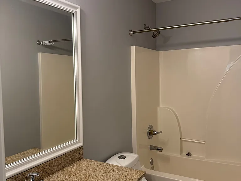 185 Galecrest Dr — Photo 17