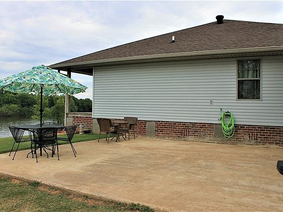 5th image of 219 Happy Trails Ln
