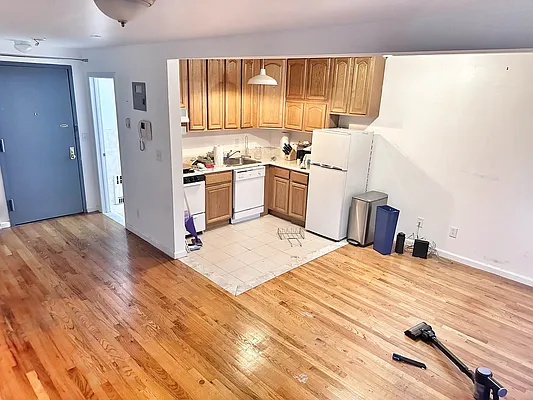 Rented by Jack B Shapiro | media 7