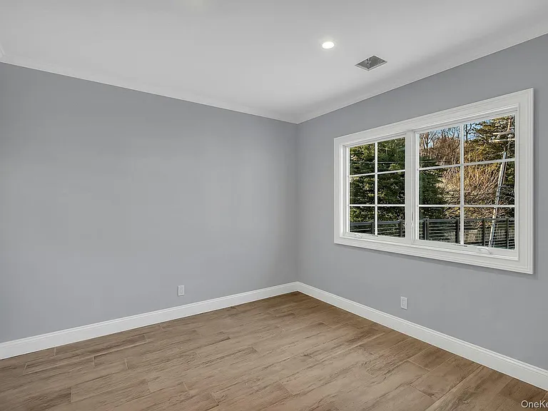 156 W Broadway #3 — Photo 15