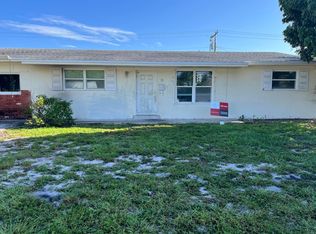 271 SW 4th St, Boca Raton, FL 33432