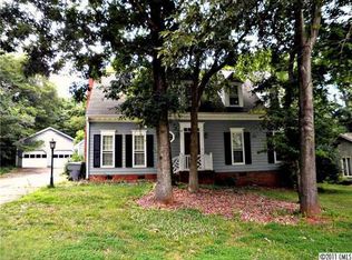 10626 S Hall Dr, Charlotte, NC 28270