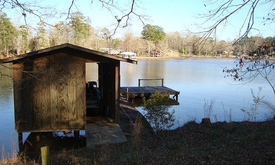 1st image of 184 Possum Point Dr