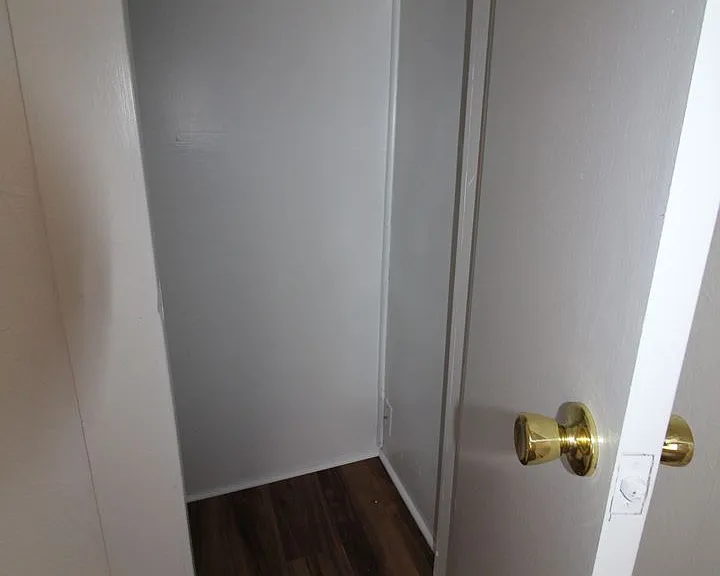 528 Torrey St — Photo 13