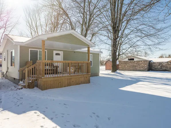 107 W Railroad St, Roachdale, IN 46172