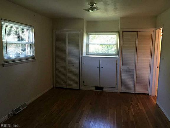 4th image of 901 Kemper Dr