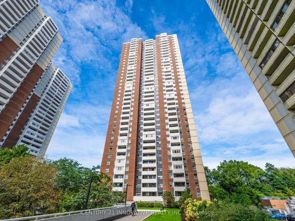 3 Massey Sq #1903, Toronto, ON M4C 5L5