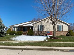 10721 S 210th St, Gretna, NE 68028