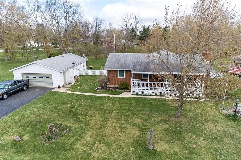 4175 N Lake Shore Dr photo 1