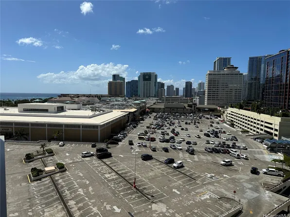 410 Atkinson Dr #1205, Honolulu, HI 96814