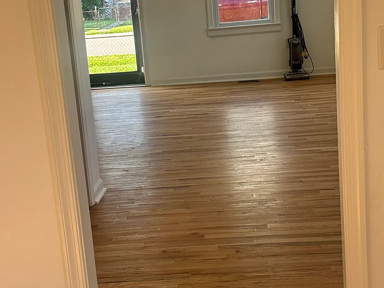 6 Thornrose Ave — Photo 8