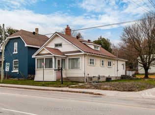 188 4th St W, Midland, ON L4R 3T4