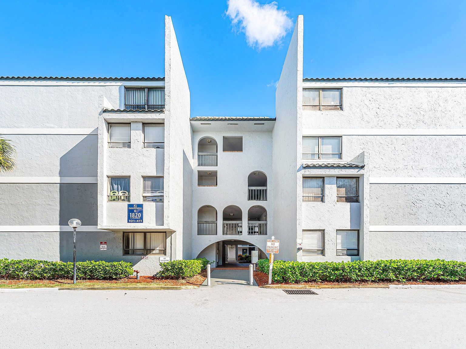 1820 N Congress Avenue #304