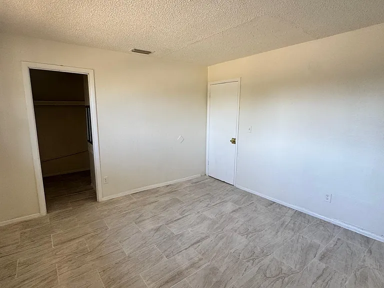 2629 Broadway #16 — Photo 9
