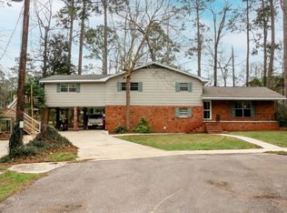 11 Wynona Loop, Hattiesburg, MS 39402