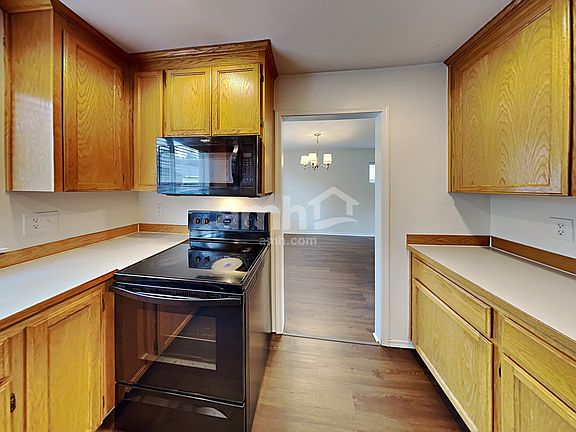 3rd image of 21904 65th Ave E