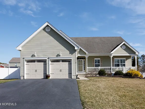 2 Dylan Boulevard, Barnegat, NJ 08005