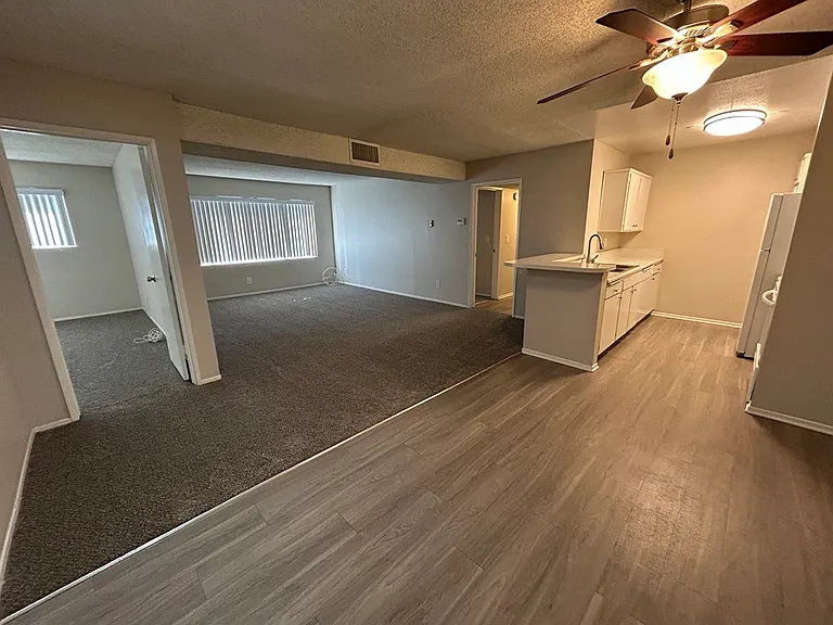 Taylor Garden Apartments — Photo 27
