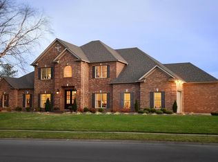 4235 Lake Forest Dr, Owensboro, KY 42303