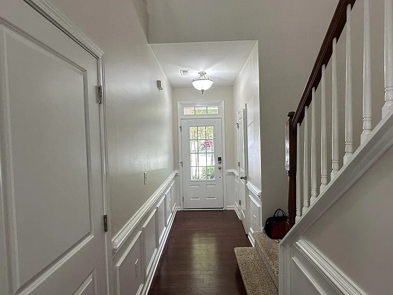 503 Panorama View Loop — Photo 4