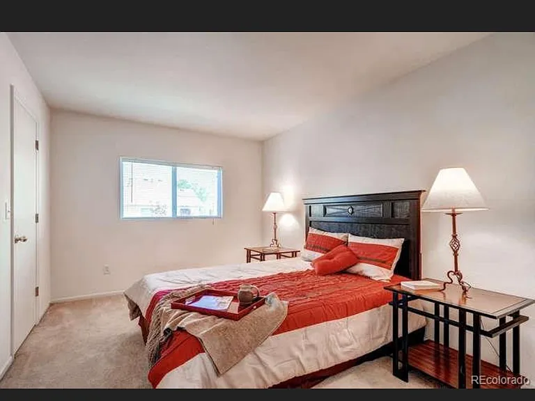 7918 S Kittredge St — Photo 28