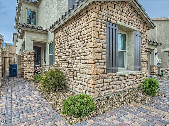 5th image of 8125 Skye Vineyard Dr