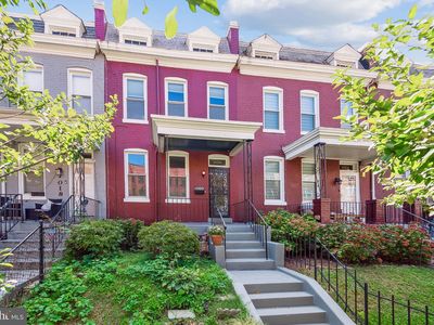1020 Spring Rd NW, Washington, DC, 20010