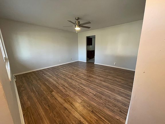 4th image of 1409 Lilac Ln