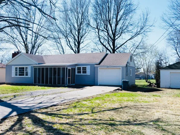 710 N Eisenhower Street, Monett, MO 65708