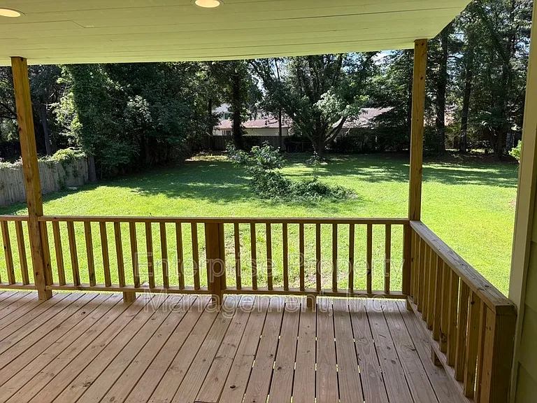 6843 Autumnhill Ln — Photo 47
