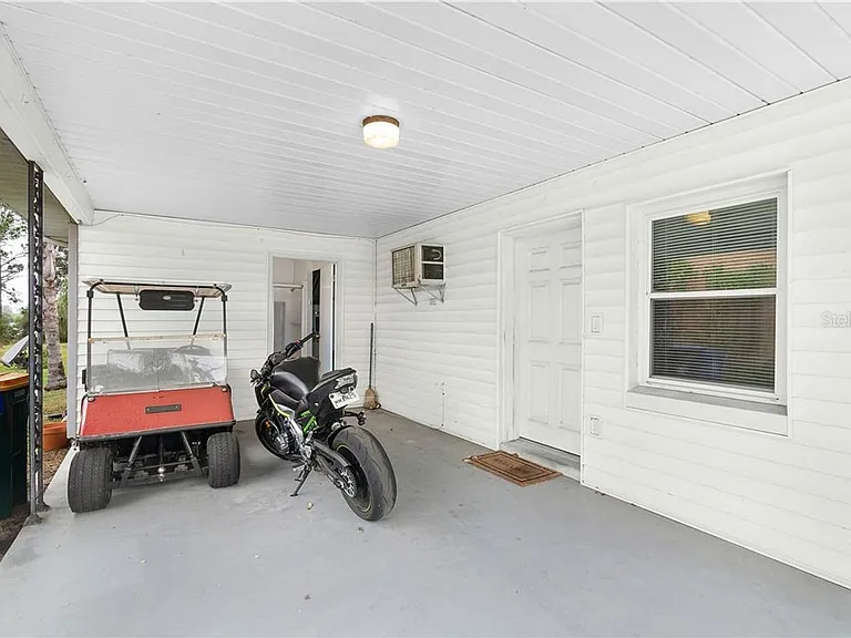 1003 Dora Ave — Photo 2