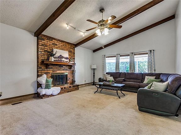 5th image of 11305 Shroyer Dr